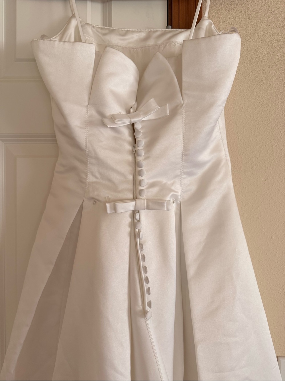 Pronovias White Satin A-Line Wedding Dress